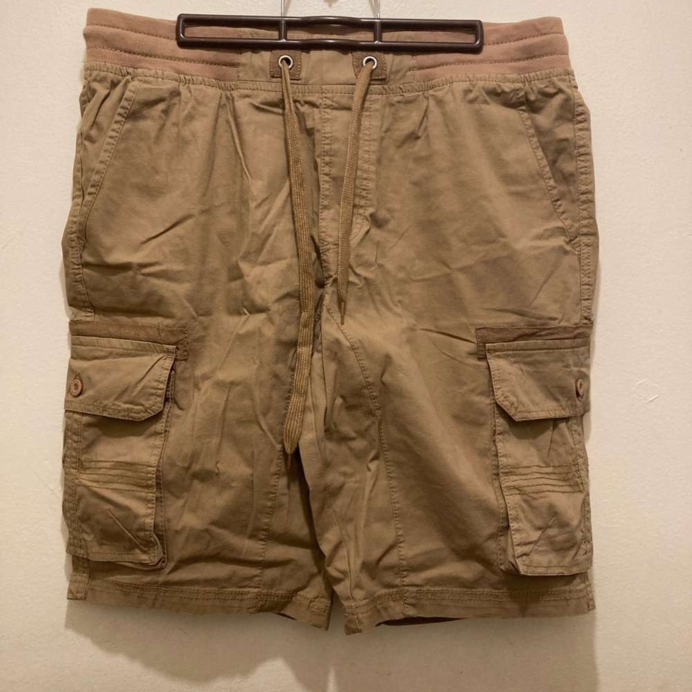 Mens Khaki Cargo Shorts